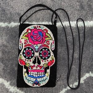 NWOT Bamboo Trading Co: Bead & Embroidery Day of the Dead Sugar Skull Phone Bag